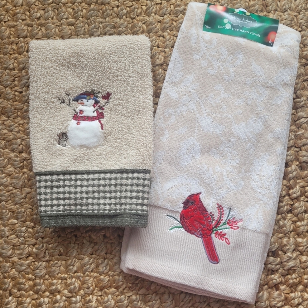 St. Nicholas Square Cardinal Hand Towel and Snowman Tip Towel Cream, Red, Green.